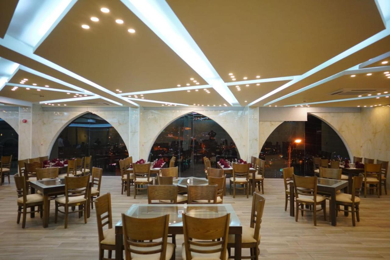 Petra Elite Hotel Wadi Musa Ngoại thất bức ảnh