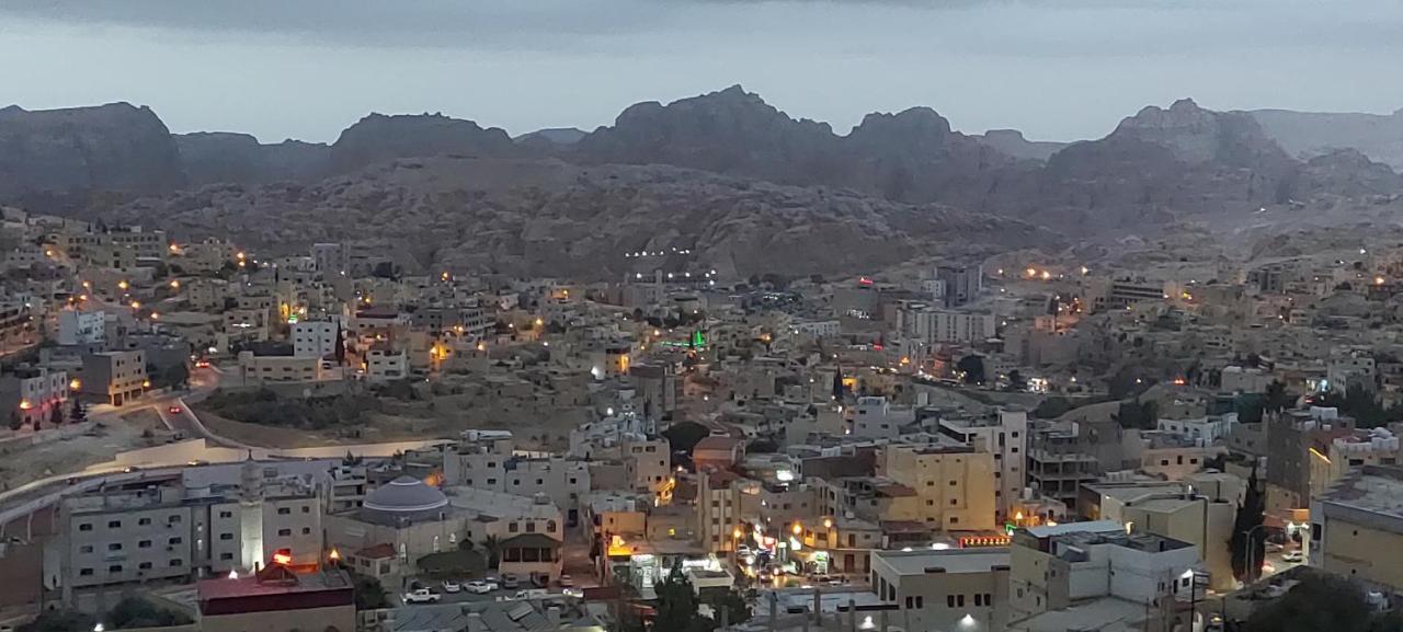 Petra Elite Hotel Wadi Musa Ngoại thất bức ảnh