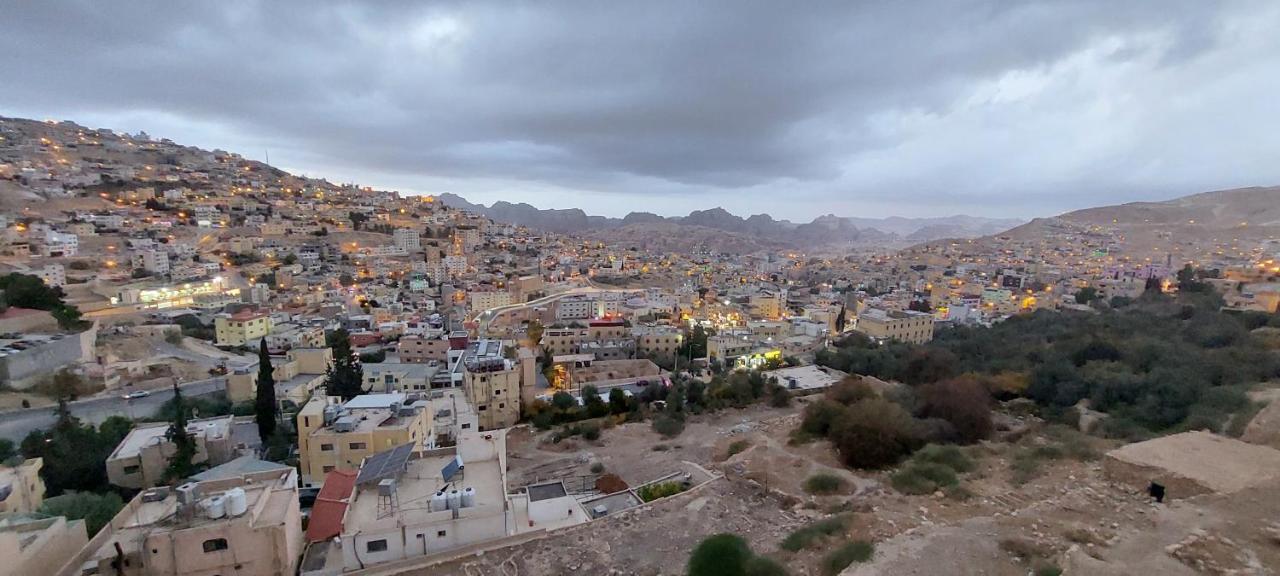 Petra Elite Hotel Wadi Musa Ngoại thất bức ảnh