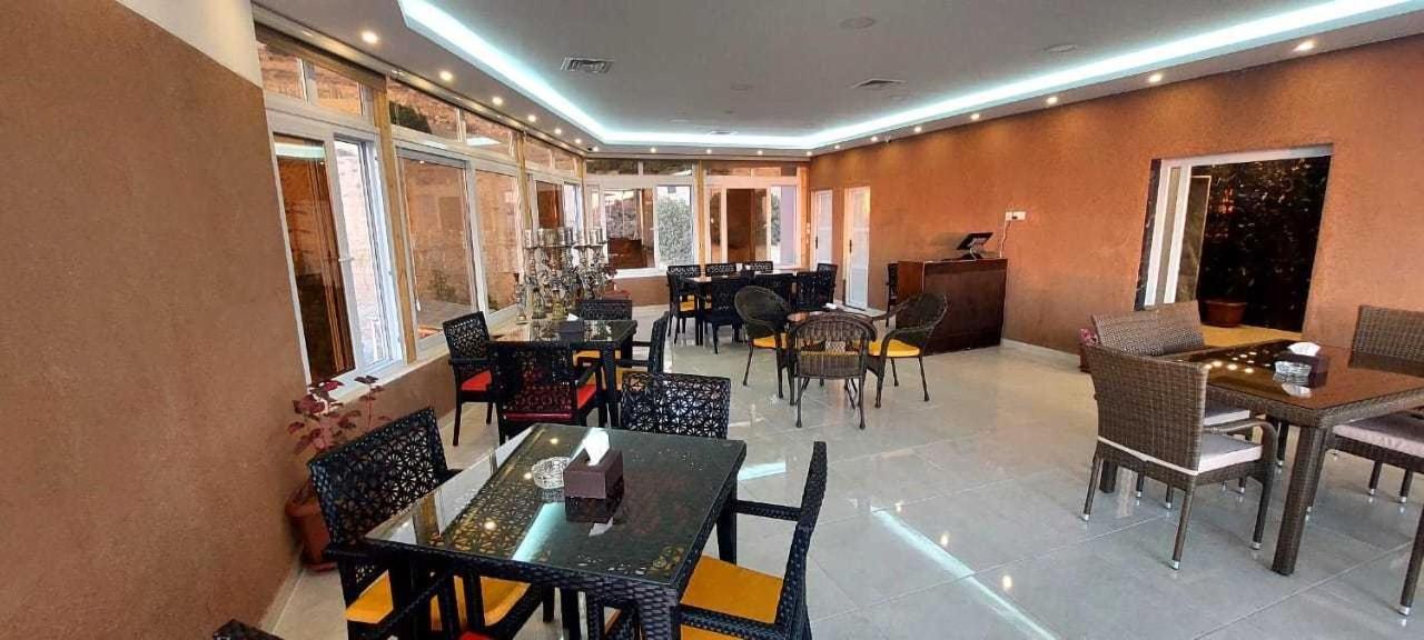 Petra Elite Hotel Wadi Musa Ngoại thất bức ảnh